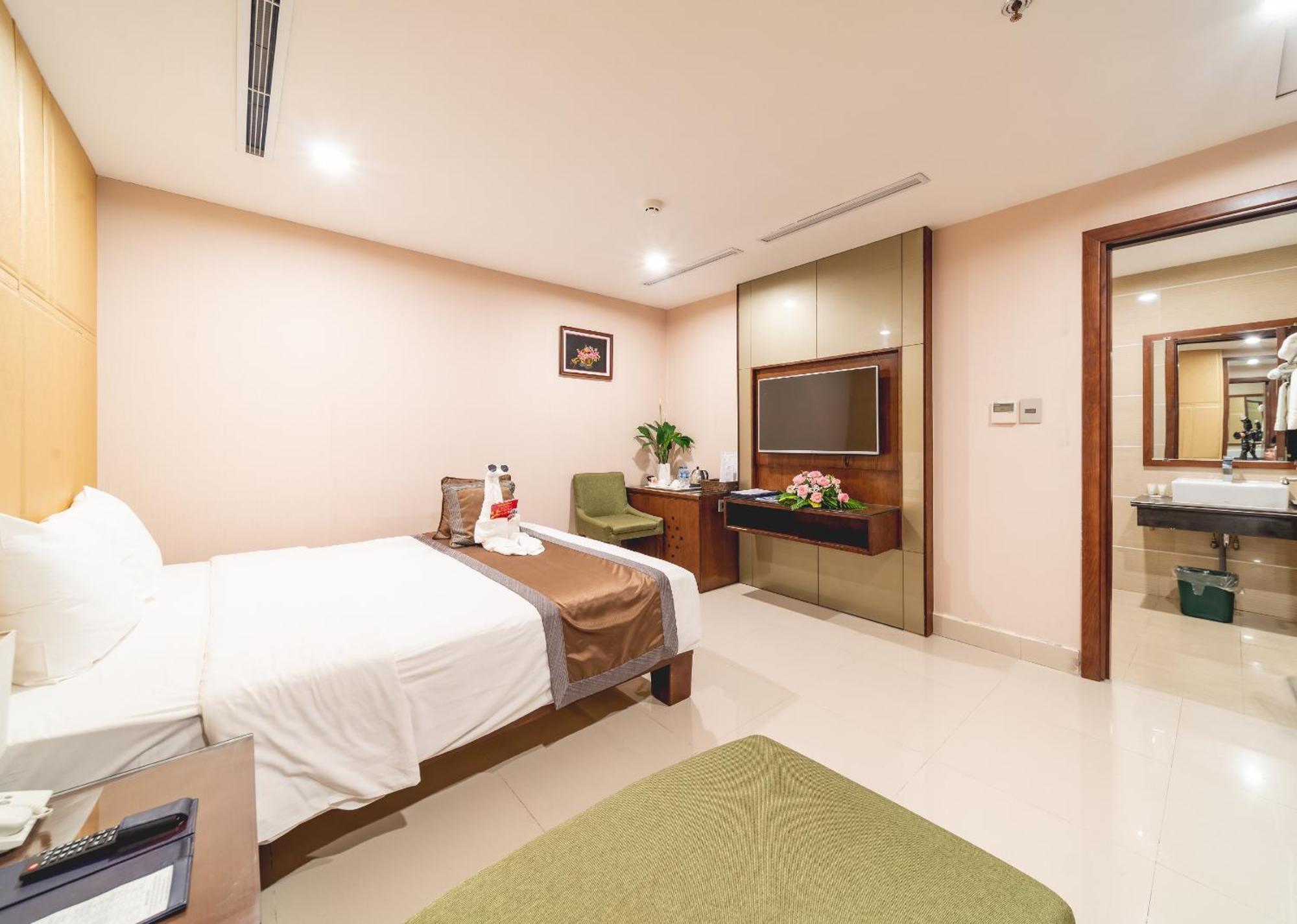 Bien Bac Hotel Mong Cai Exterior foto