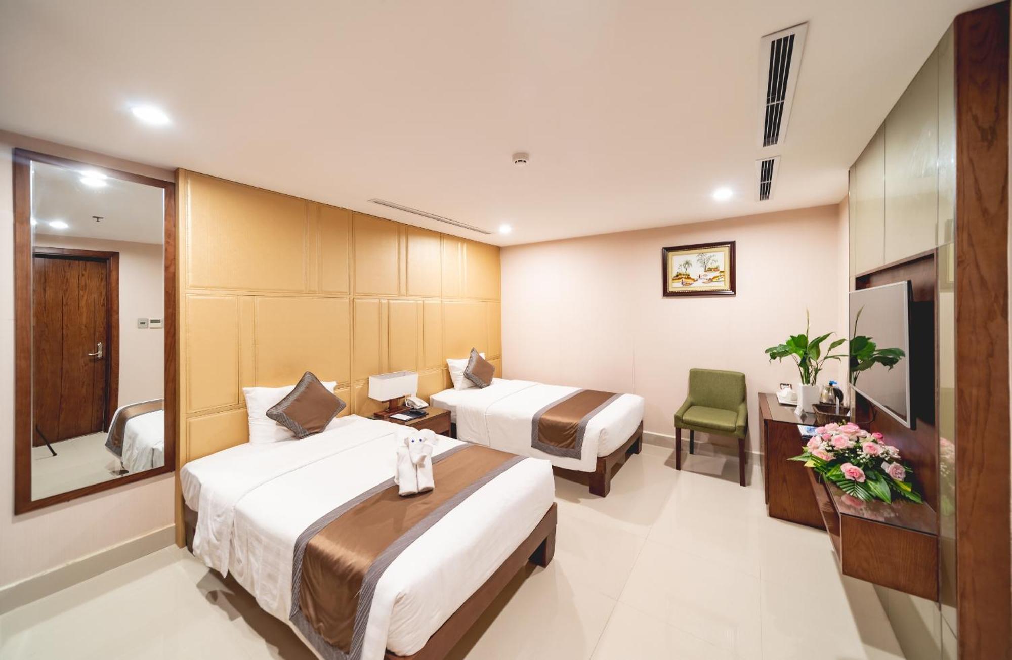 Bien Bac Hotel Mong Cai Exterior foto
